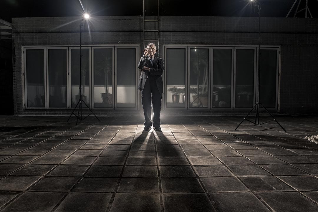 香港国际知名摄影师何藩。