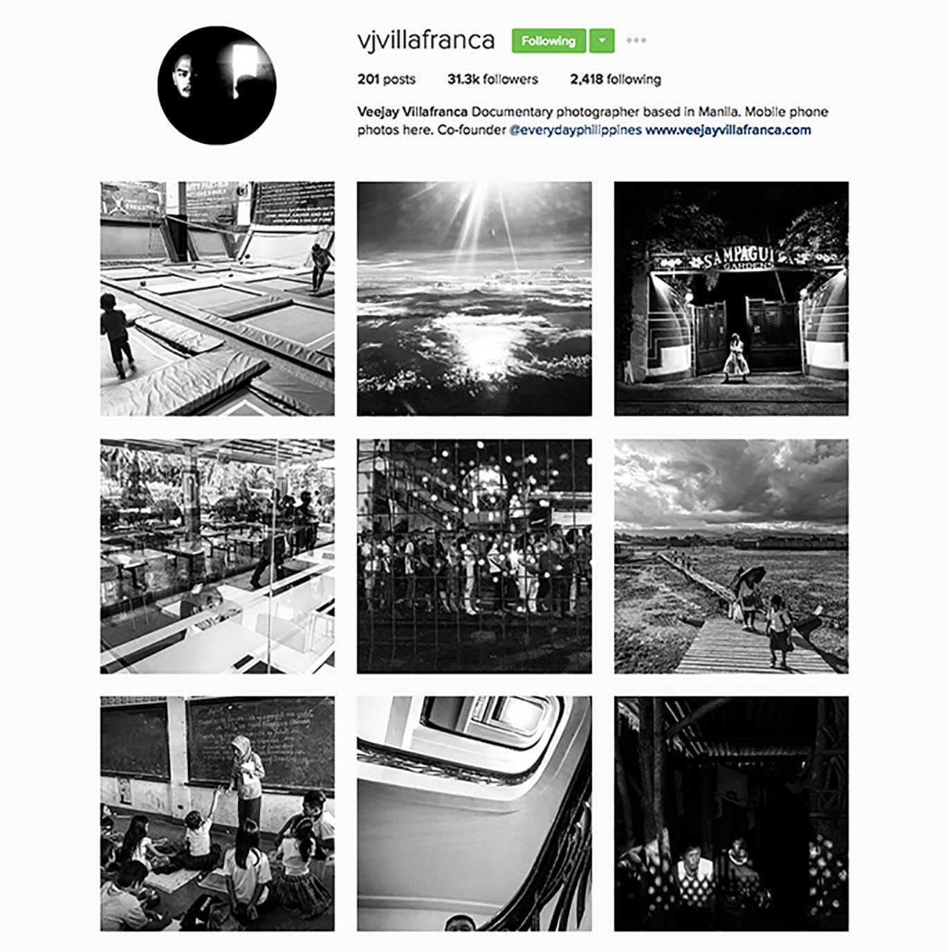 Veejay Villafranca(@vjvillafranca)，菲律賓自由攝影師，Getty Reportage成員。作品關注菲律賓文化、社會議題與環境變遷，常與國際非政府組織合作，作品常發表於各國際媒體。