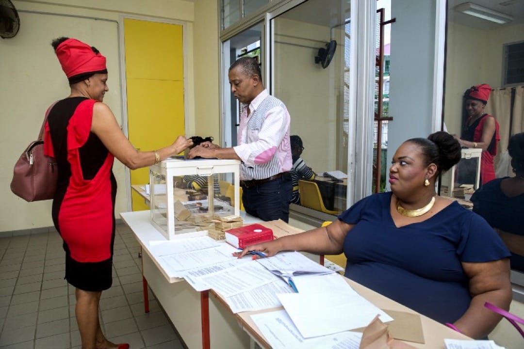 瓜德羅普島，彎特阿皮特赫。