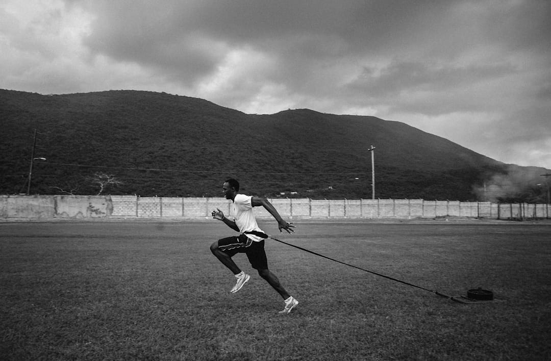 2006年10月18日,保特在家鄉牙買加首都金斯敦為短跑比賽訓練。