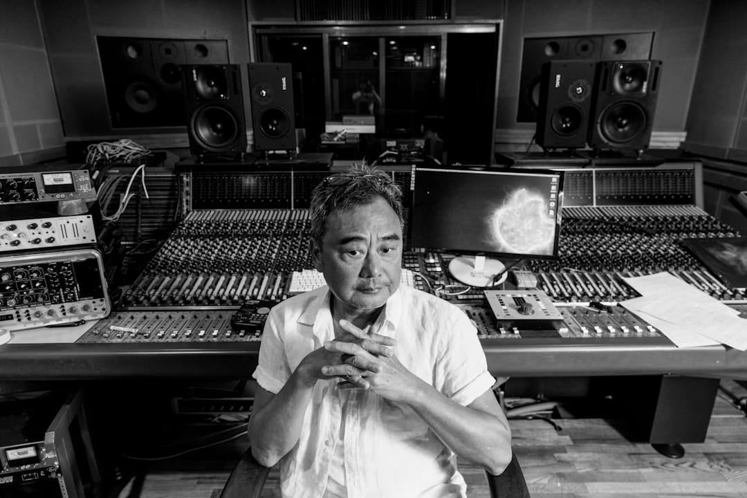 陳昇把自己人生中第三十張專輯給了「麗風」,也給了它所在的這片眷村,《南機場人》,在「麗風」被推平後不久會面世。