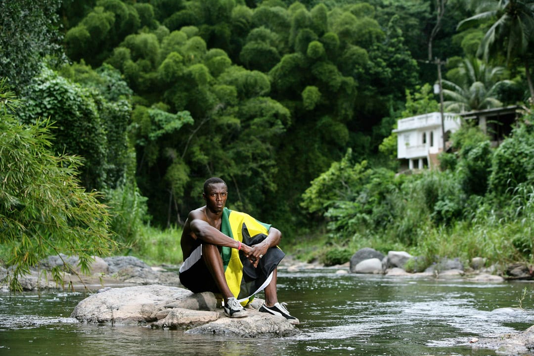 2006年10月19日,保特在家鄉牙買加首都金斯敦拍攝硬照。