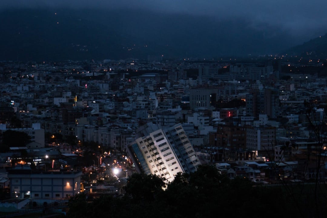 2018年2月10日,台灣花蓮發生6級地震後,雲門翠堤大樓倒塌。