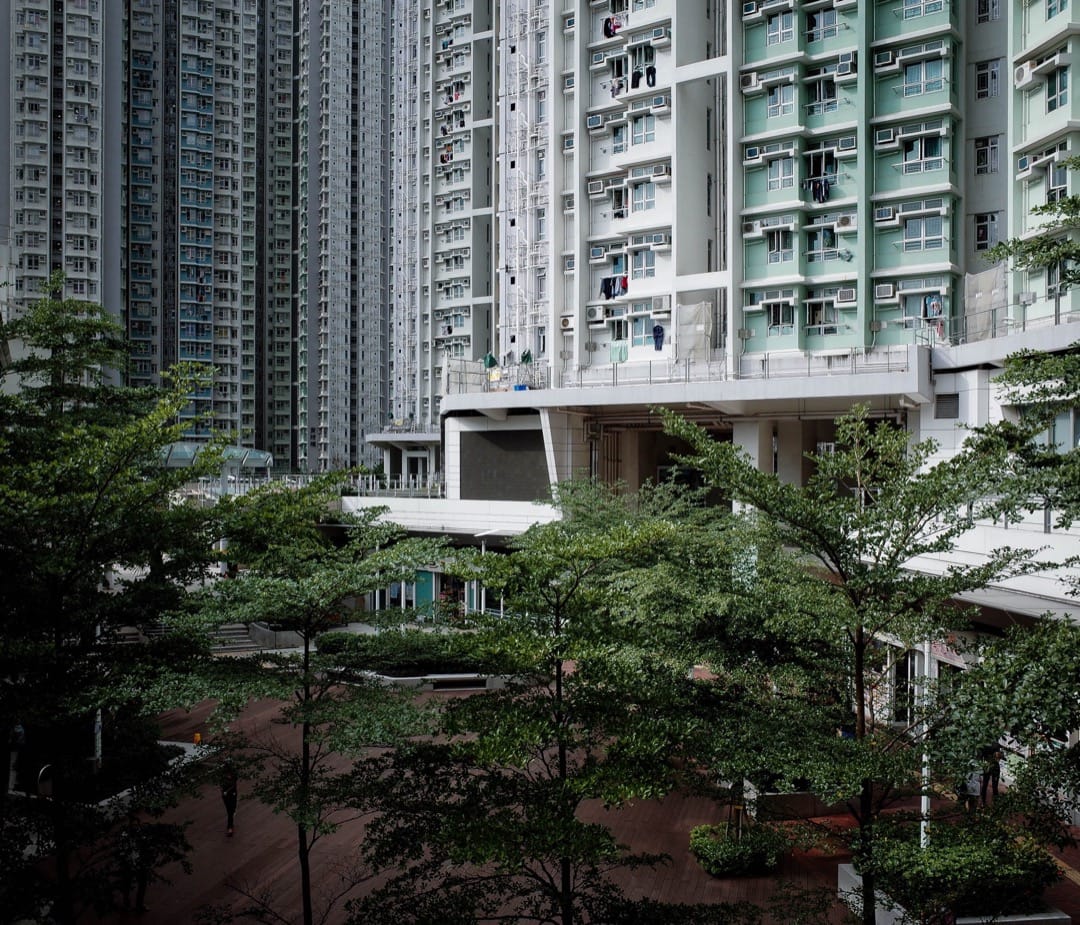 启晴村引入多项环境保护设计,包括利用电脑系统计算微气候再应用在大厦设计上。