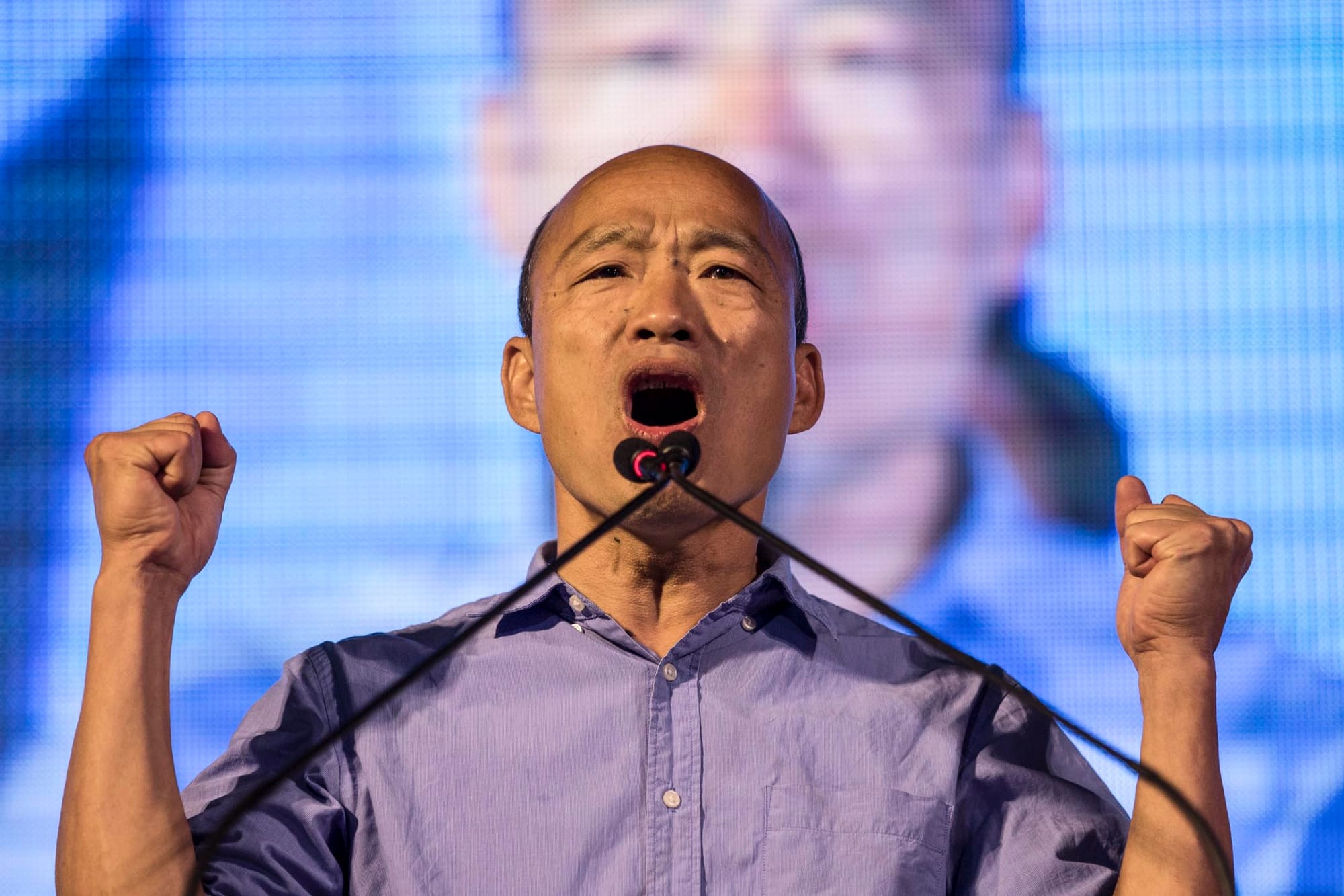 高雄市國民黨候選人韓國瑜,晚上宣布當選高雄市長,終結民進黨在高雄20年的執政。