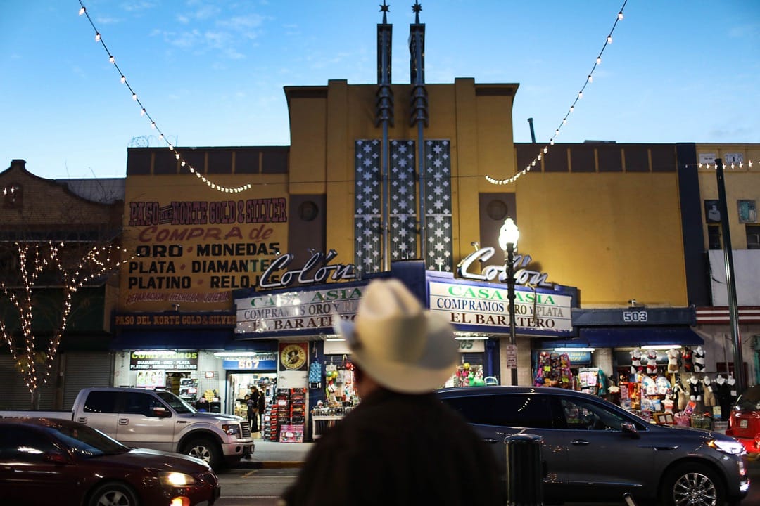 美國德州，近美墨邊境的一家購物中心。