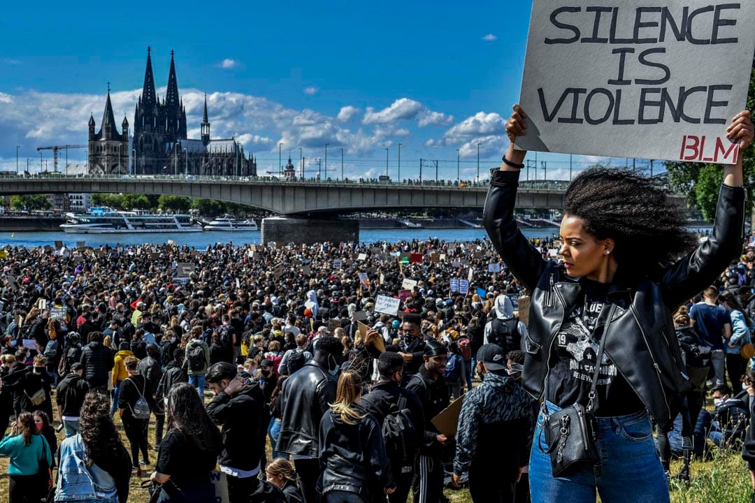 2020年6月6日，德國科隆的民眾響應美國示威者，上街抗議種族歧視。