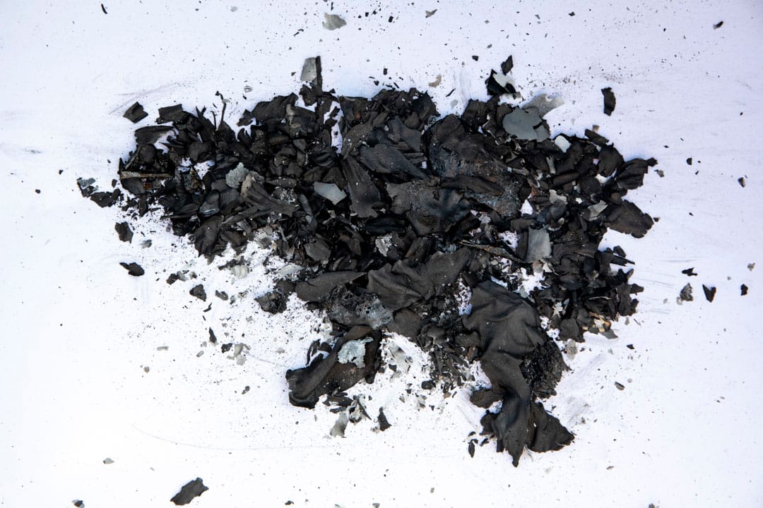 《一刻偶遇,因此失禁》。