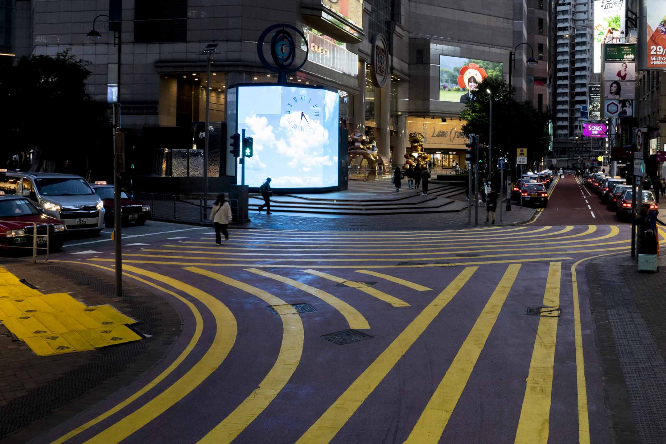 2022年3月1日，晚上6時24分，銅鑼灣。