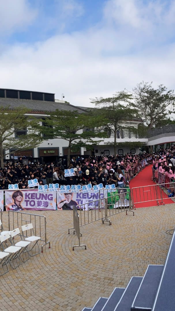 2022年11月10日，演唱會墜屏意外後，MIRROR首次在叱吒頒獎禮記者會中亮相。