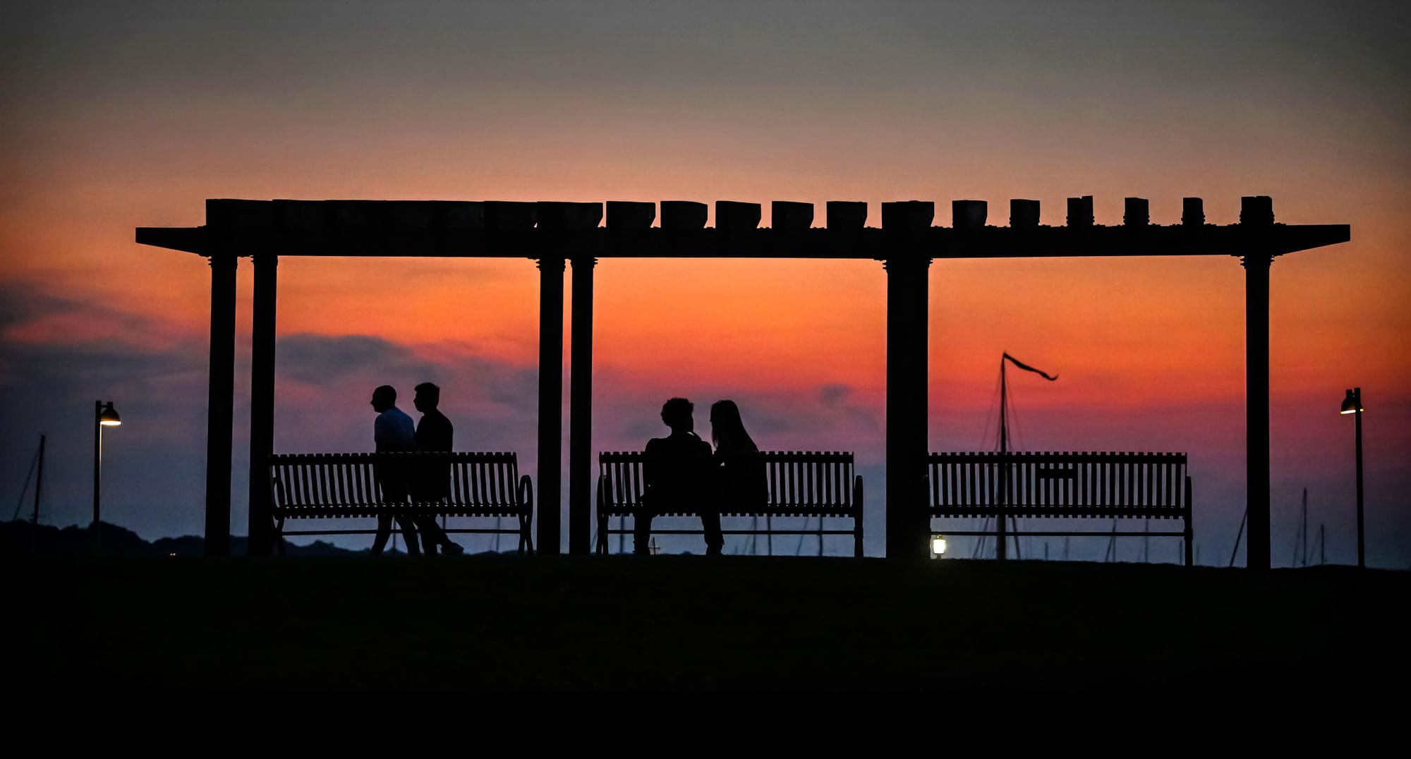 2022年10月26日,美國紐約,市民正在公園散步。攝:Thomas A. Ferrara/Newsday RM via Getty Images