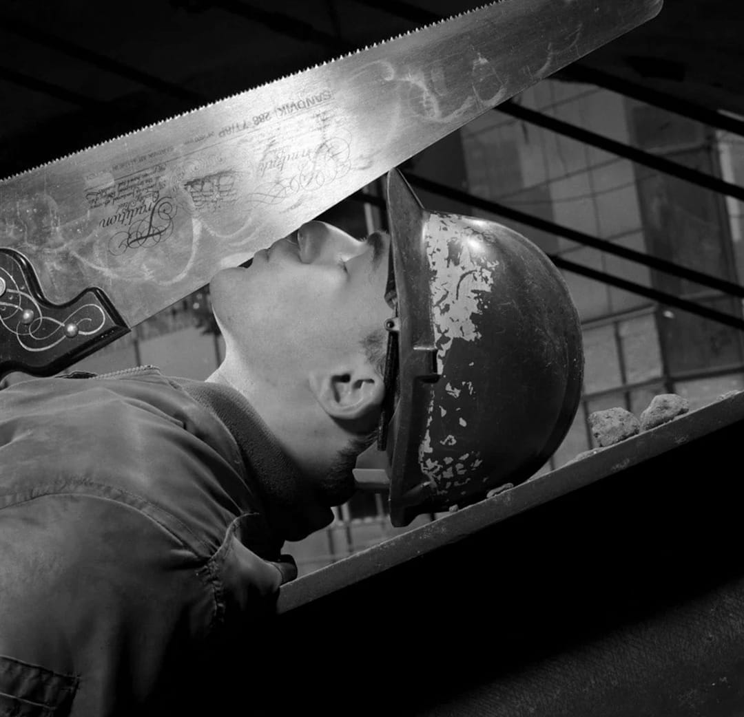 Carpenter, Broadgate, City of London, 1986 攝影:Brian Griffin