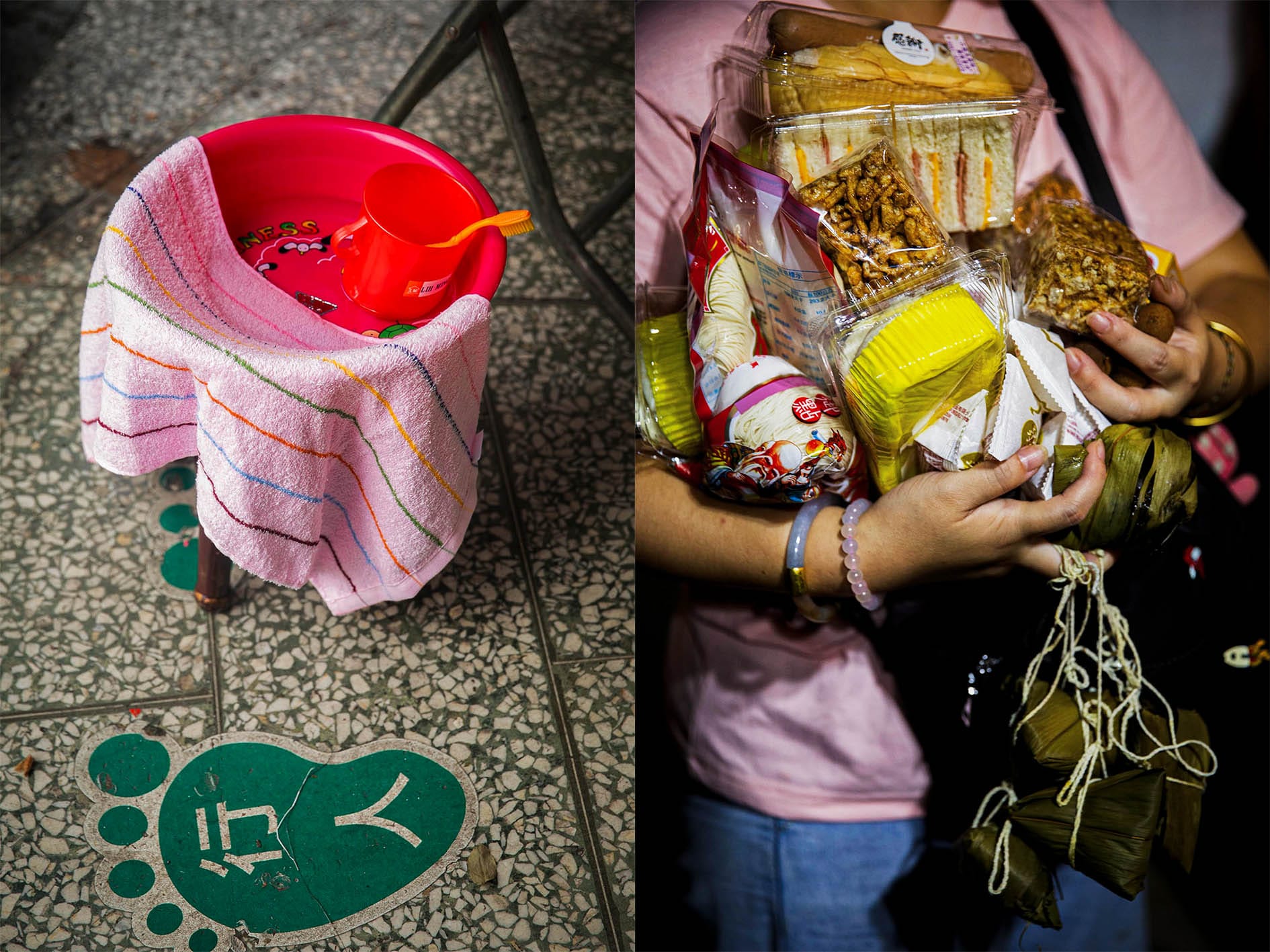 (左) 2024年8月16日，基隆，民众预备清洁用品给“好兄弟”。(右) 2024年8月18日，基隆主普坛，民众带走祭祀后的供品。摄：陈焯煇/端传媒摄：陈焯煇/端传媒