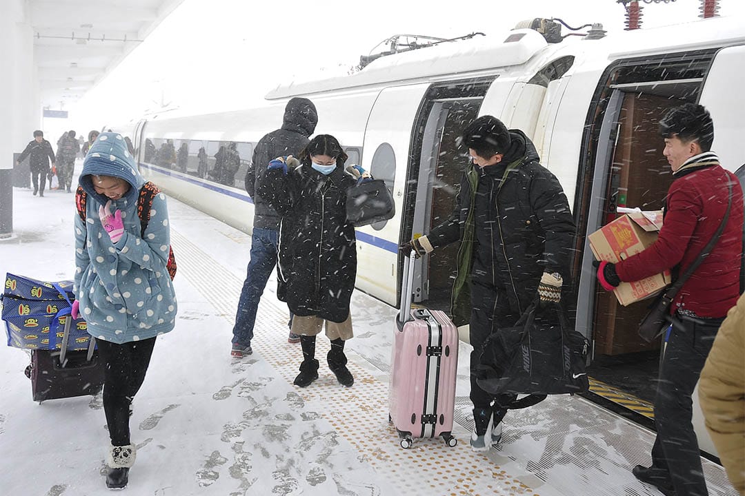 中国山东省落下大雪。摄:China Daily/REUTERS