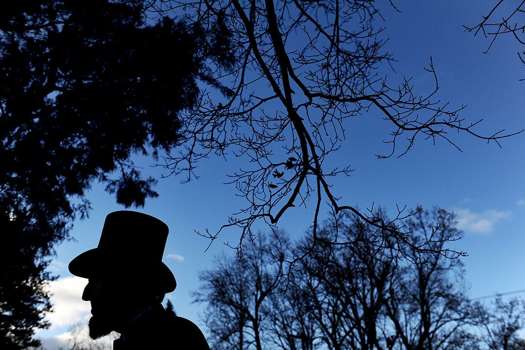 美国总统林肯的剪影。摄:Patrick Smith/Getty Images